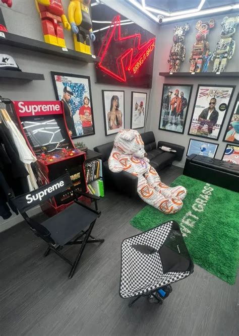 hypebeast room decor